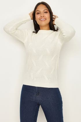 IVORY LARGE CABLE KNIT JUMPER