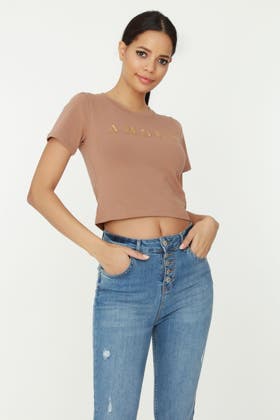 SPICE AMOUR EMBROIDERED CAP SLEEVE CROP